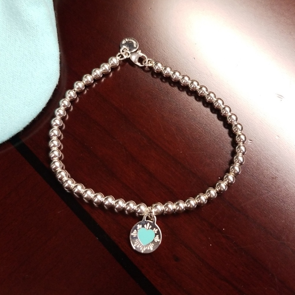 Return to Tiffany round heart charm bracelet